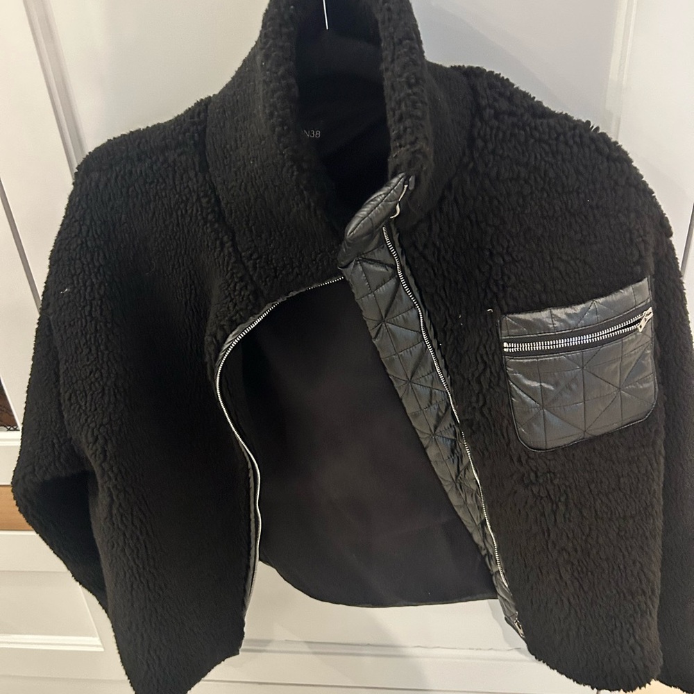 Carbon 38 Black Quilted Pocket Jacket
